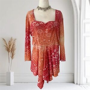 Cha Cha Vente Red and Orange Paisley Blouse
